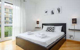 Stylish condo with jacuzzi garibaldi sempione 85m2