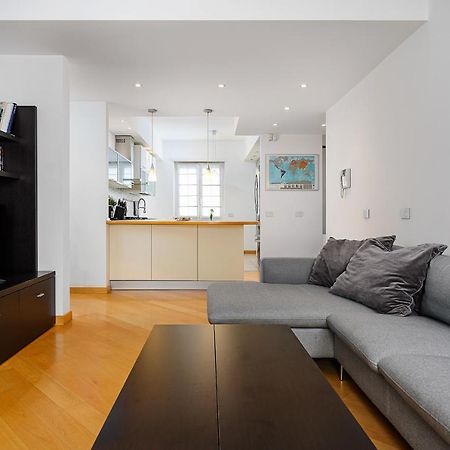 Stylish condo with jacuzzi garibaldi sempione 85m2 Milano Esterno foto