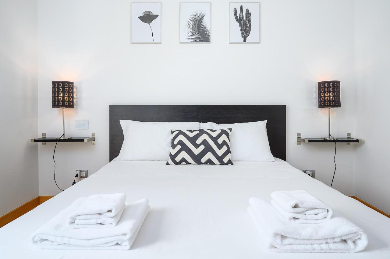 Stylish condo with jacuzzi garibaldi sempione 85m2 Milano Esterno foto