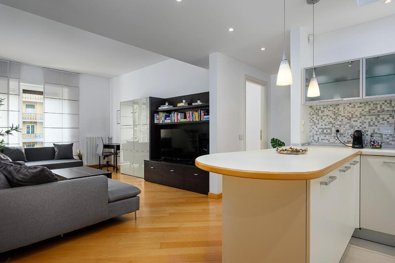 Stylish condo with jacuzzi garibaldi sempione 85m2 Milano Esterno foto
