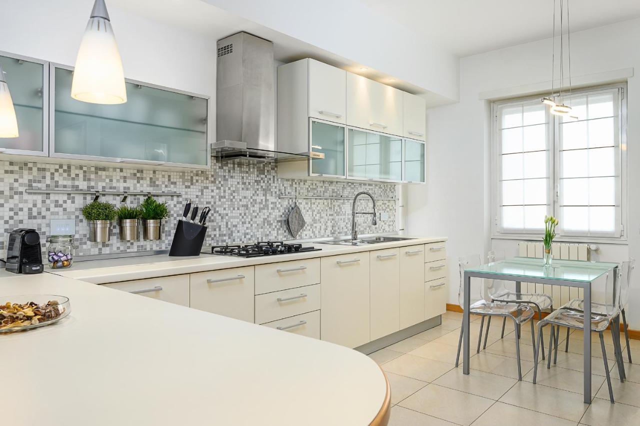 Stylish condo with jacuzzi garibaldi sempione 85m2 Milano Esterno foto