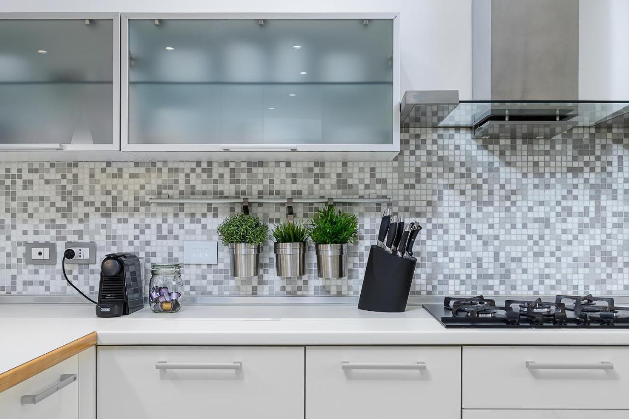 Stylish condo with jacuzzi garibaldi sempione 85m2 Milano Esterno foto